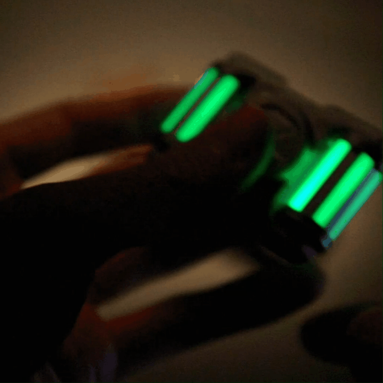 IronTrack Glow-in-Dark Metal Fidget Spinner - Zinc Alloy Tank Design with Moving Tracks EDC