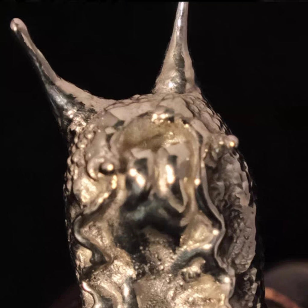 Brass Fidget Toy – Cthulhu Eye Snail Figurine with /Copper Desk Sculpture detail image - detail view 7