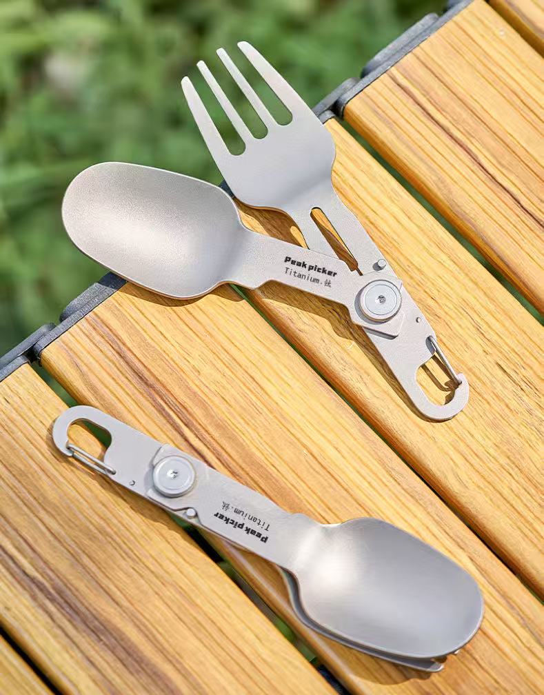 Camping & Outdoor Gear – TrailTitan Foldable Titanium Cutlery Set detail image - detail view 5