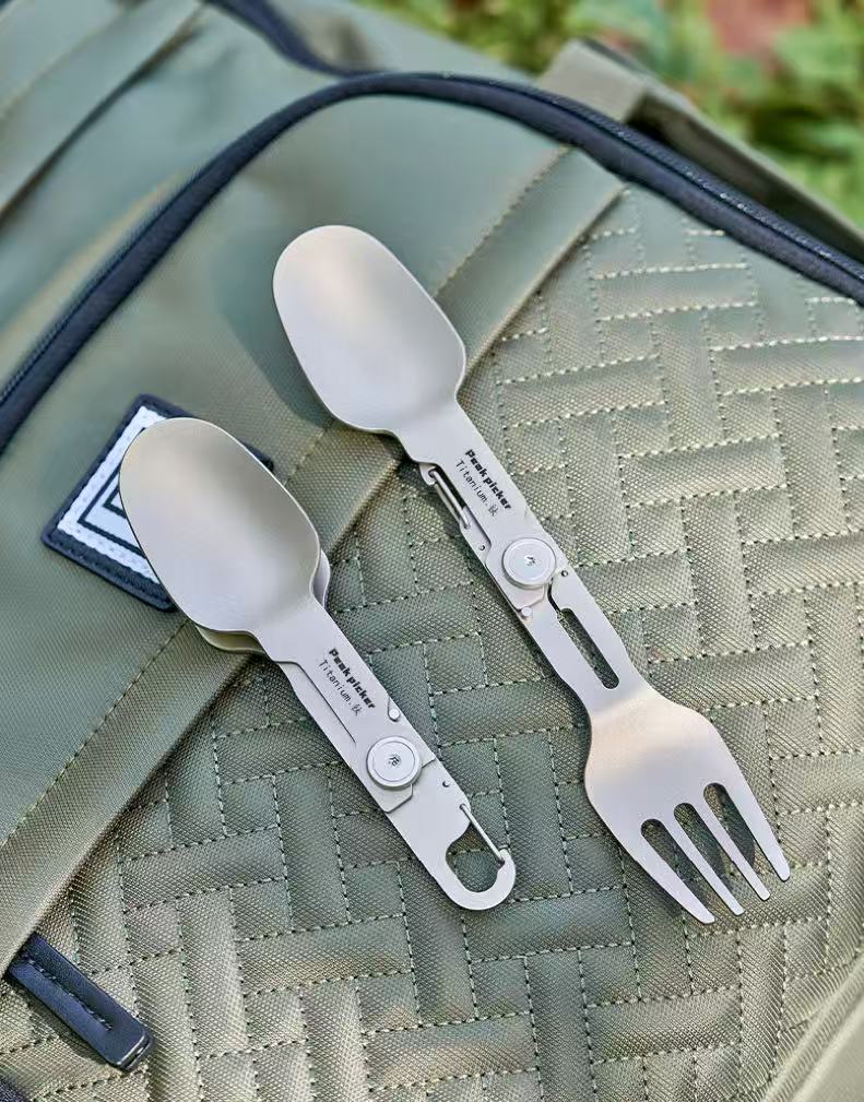 Camping & Outdoor Gear – TrailTitan Foldable Titanium Cutlery Set detail image - detail view 6