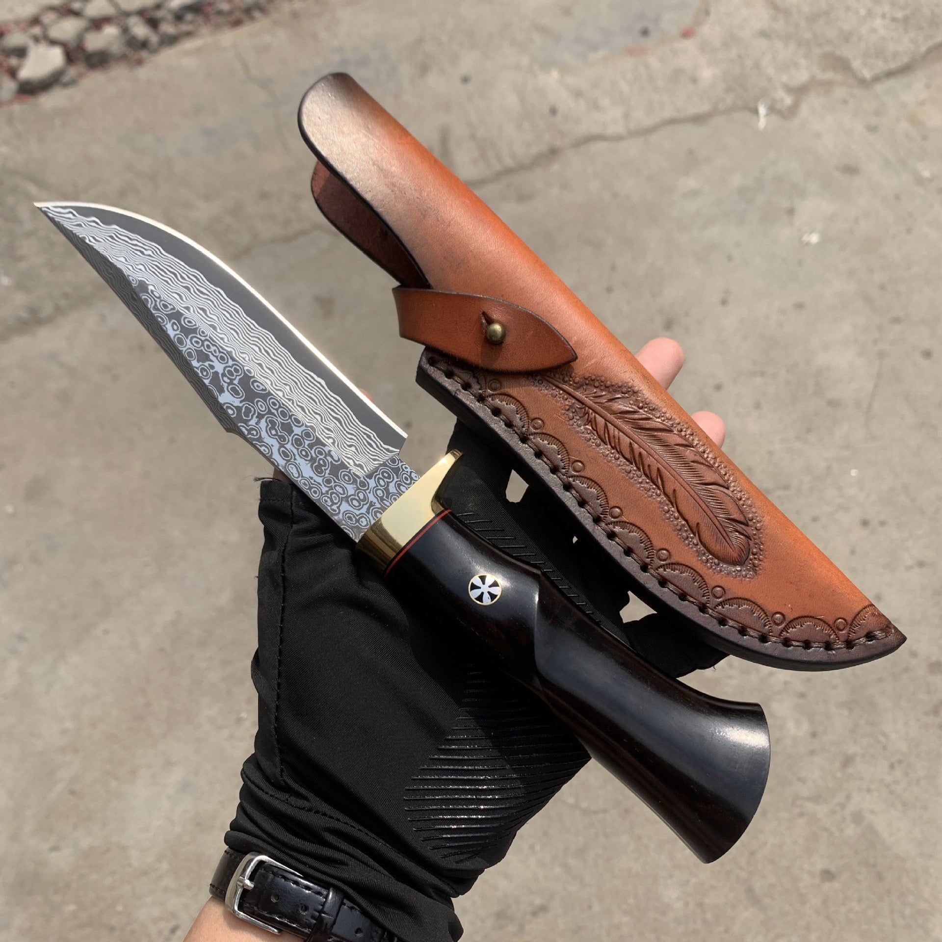 Damascus EDC Knife – Hand Forged SKD-11 Steel Purple Heartwood Leather Sheath Survival detail image - detail view 12