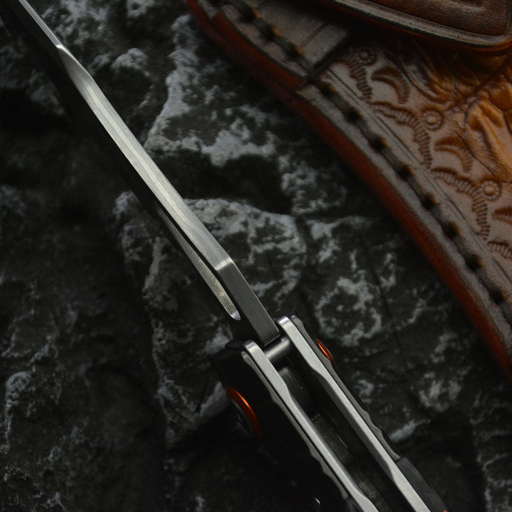 Damascus Folding Knife – Nightflare VG10 EDC with Titanium Carbon Fiber Handle detail image - detail view 9