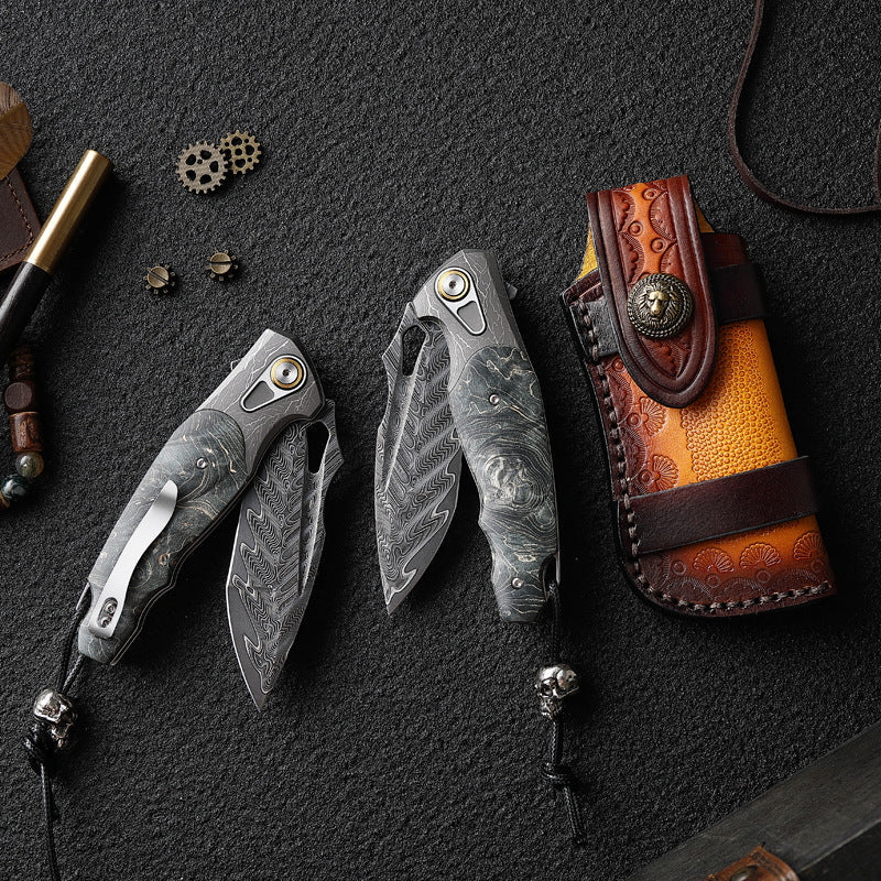 Damascus Folding Knife – Obsidian Edge Steel with VG10 & Stabilized Wood detail image - detail view 4