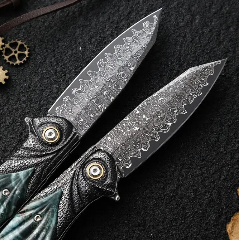 Damascus Folding Knife – Peacock Forge VG10 Pocket with Hand-Carved Handle EDC detail image