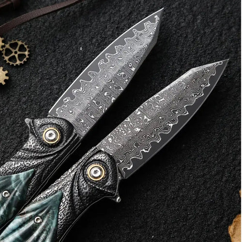 Damascus Folding Knife – Peacock Forge VG10 Pocket with Hand-Carved Handle EDC detail image