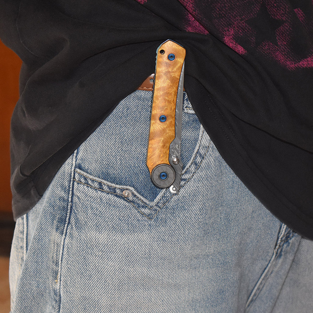 Damascus Folding Knife – SolarFlame EDC with VG10 Steel with Golden Phoebe Handle detail image - detail view 10