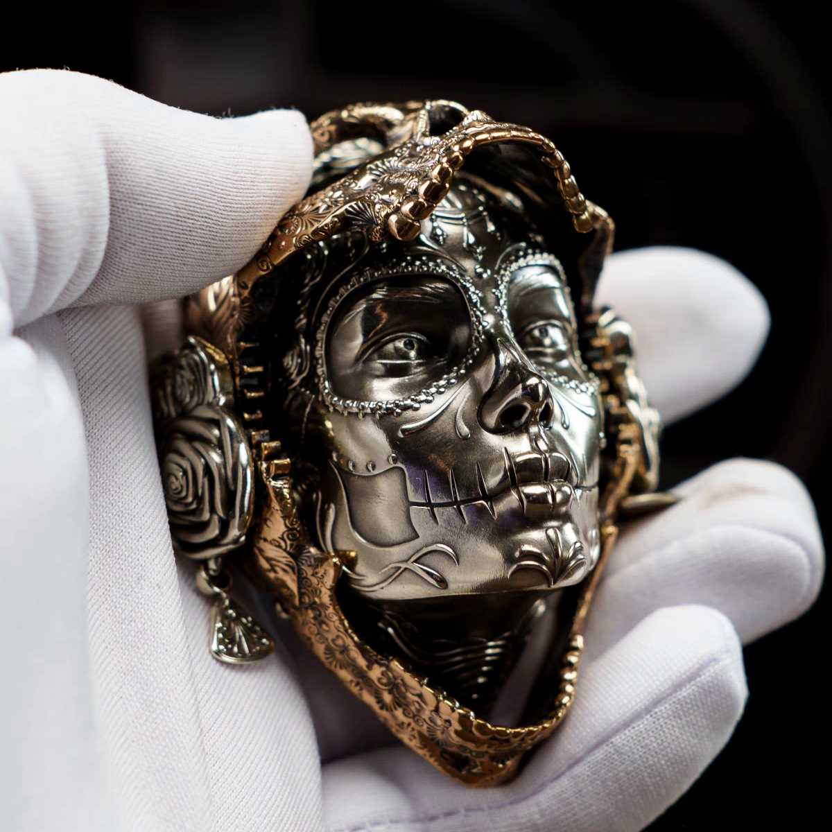 EDC Gadgets – Bronze Mechanical Rose Skull Mask with Interactive Art detail image - detail view 3