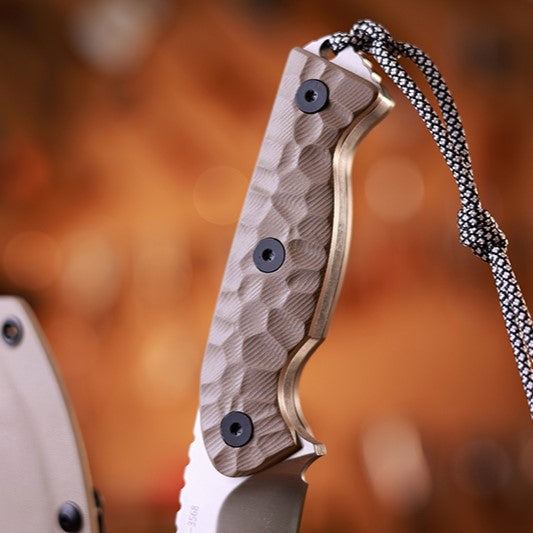 EDC Knife – TitanForge VG10 Heavy-Duty Tactical Camp for Everyday Utility, Collecting detail image - detail view 11