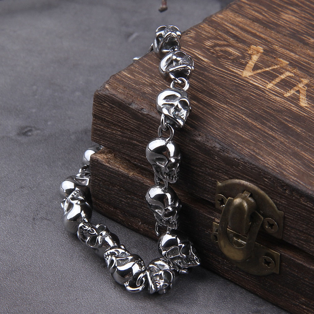 Gothic Skull Bracelet – Viking Graveyard Punk Chain Handcrafted detail image