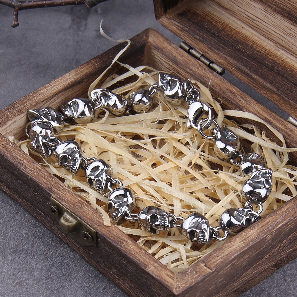 Gothic Skull Bracelet – Viking Graveyard Punk Chain Handcrafted detail image - detail view 3