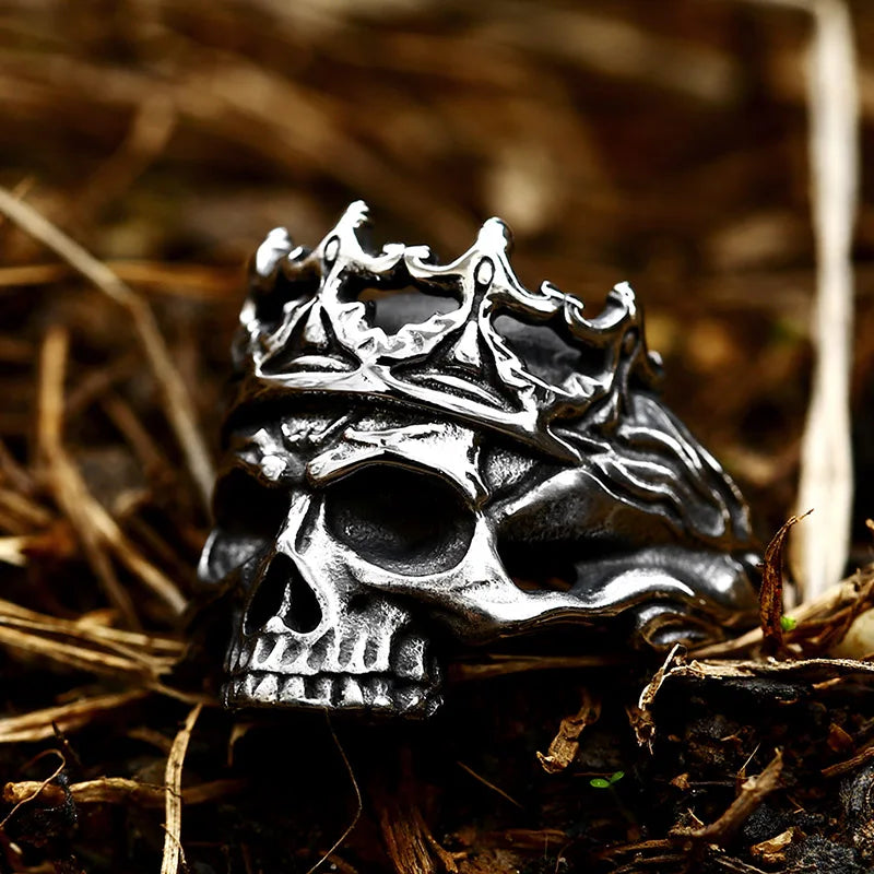 Gothic Skull Ring – Crown King Biker Punk Dark Statement for Alternative Styling detail image - detail view 3