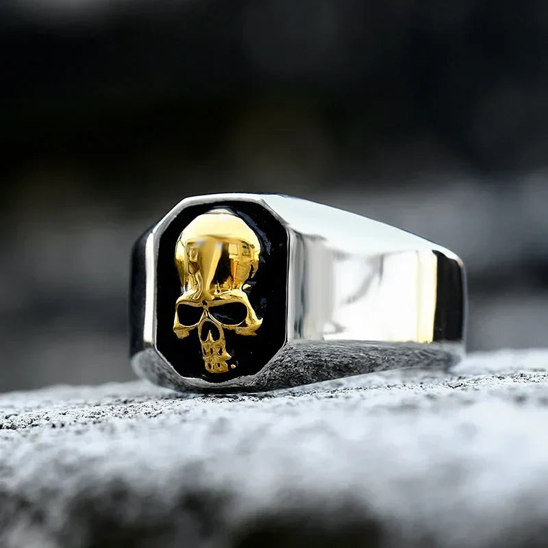 Gothic Skull Ring – Emblem Biker Punk Rock Gold Silver Statement detail image - detail view 4