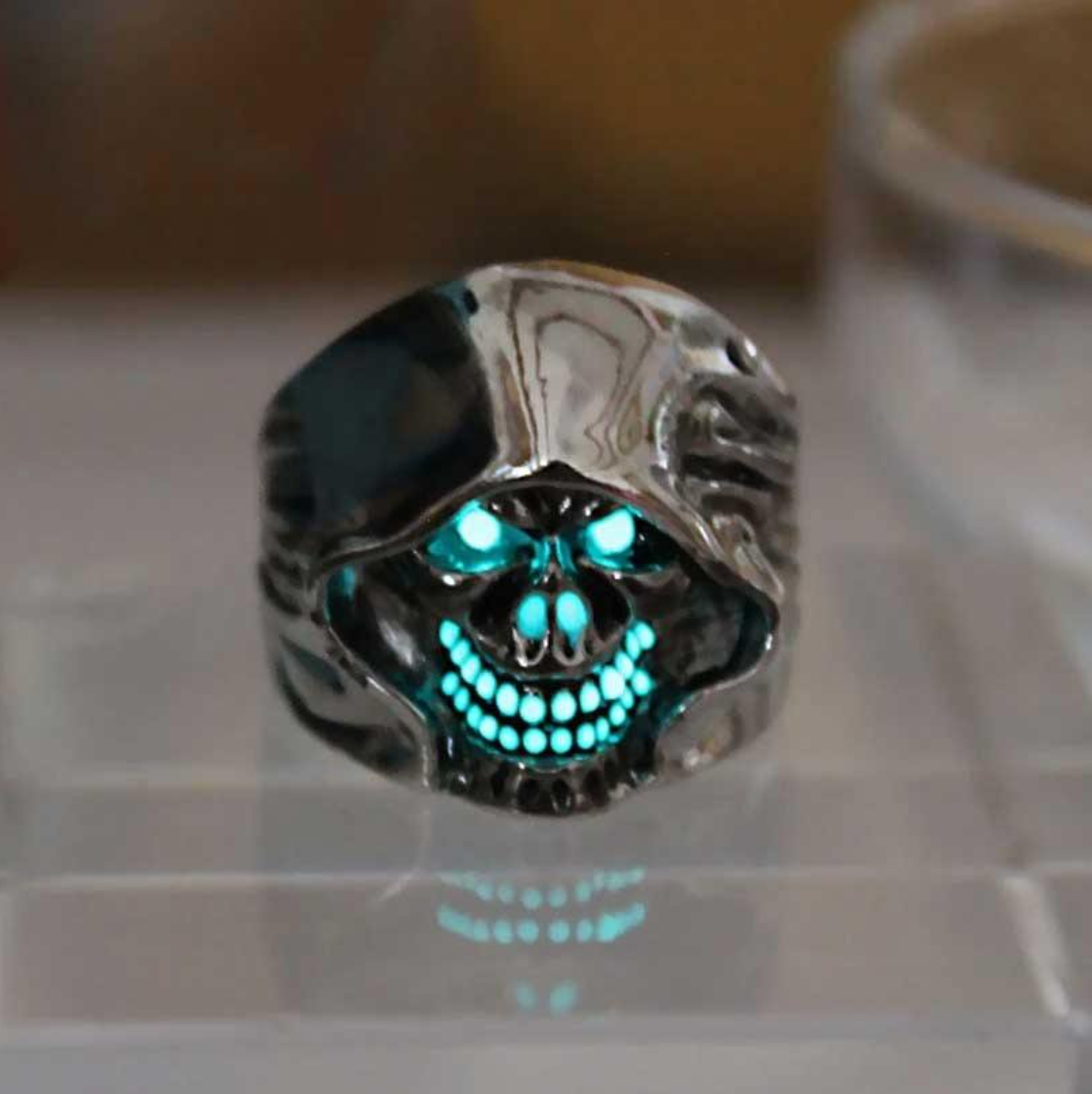 Gothic Skull Ring – Glowing Skeleton Warrior Punk Glow Dark Statement detail image