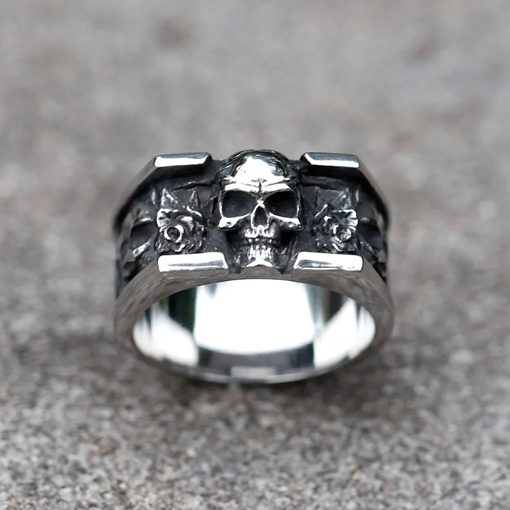 Gothic Skull Ring – Roses Punk Vintage Dark Statement for Alternative Styling, Collecting detail image