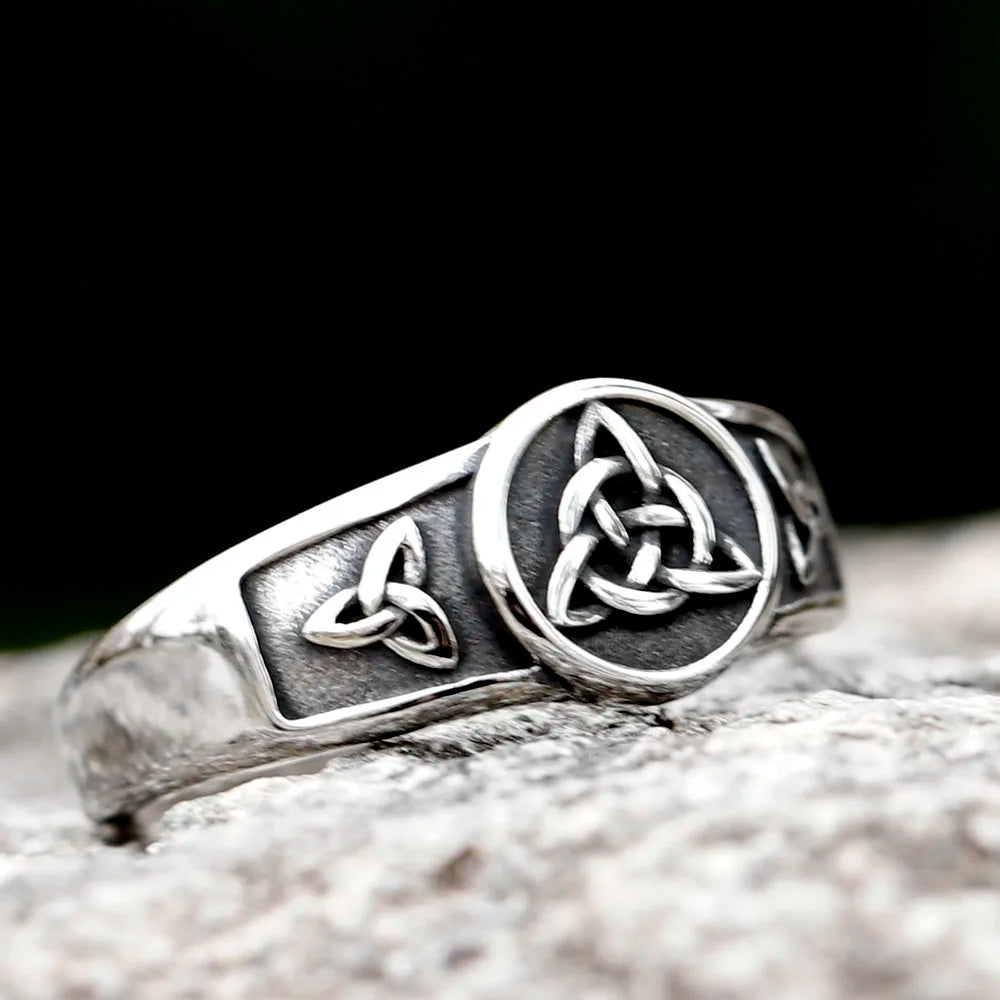 Gothic Stainless Steel Ring – Celtic with Enchanted Witch Knot 316L Wiccan Amulet detail image - detail view 4