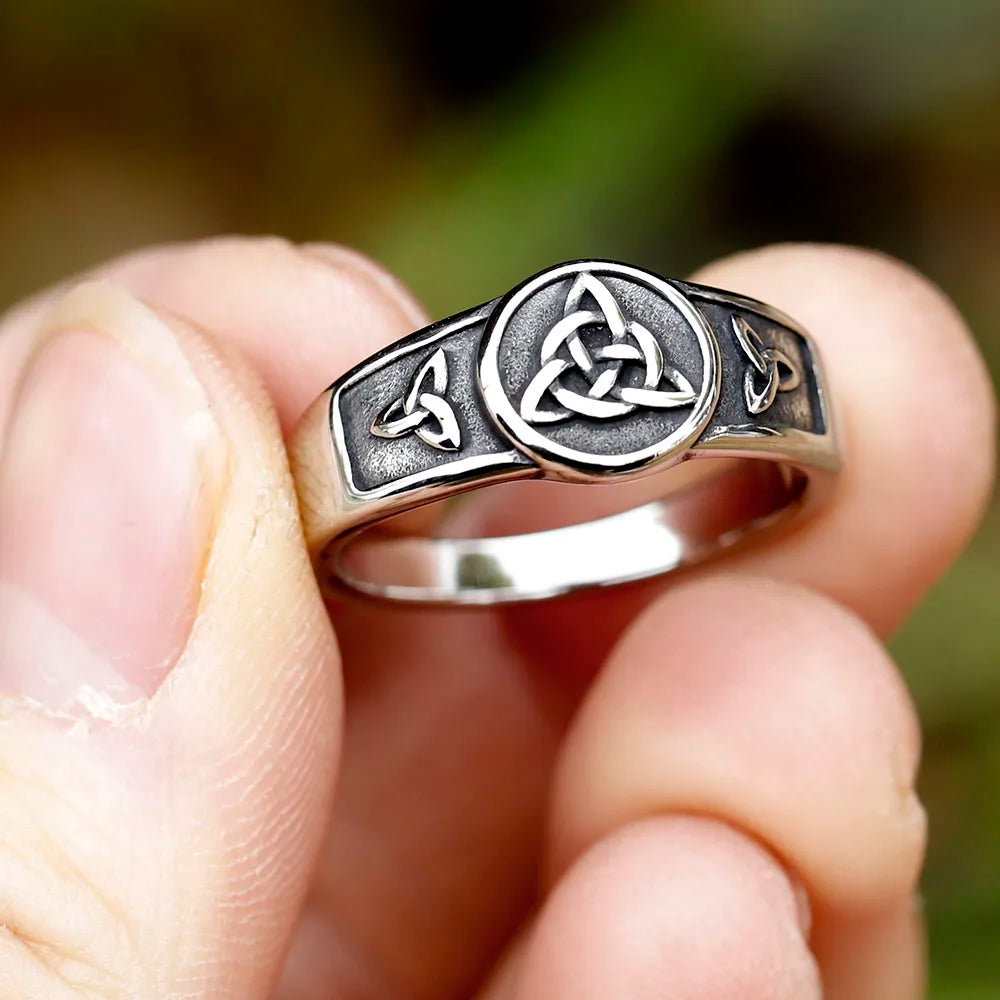 Gothic Stainless Steel Ring – Celtic with Enchanted Witch Knot 316L Wiccan Amulet detail image - detail view 6