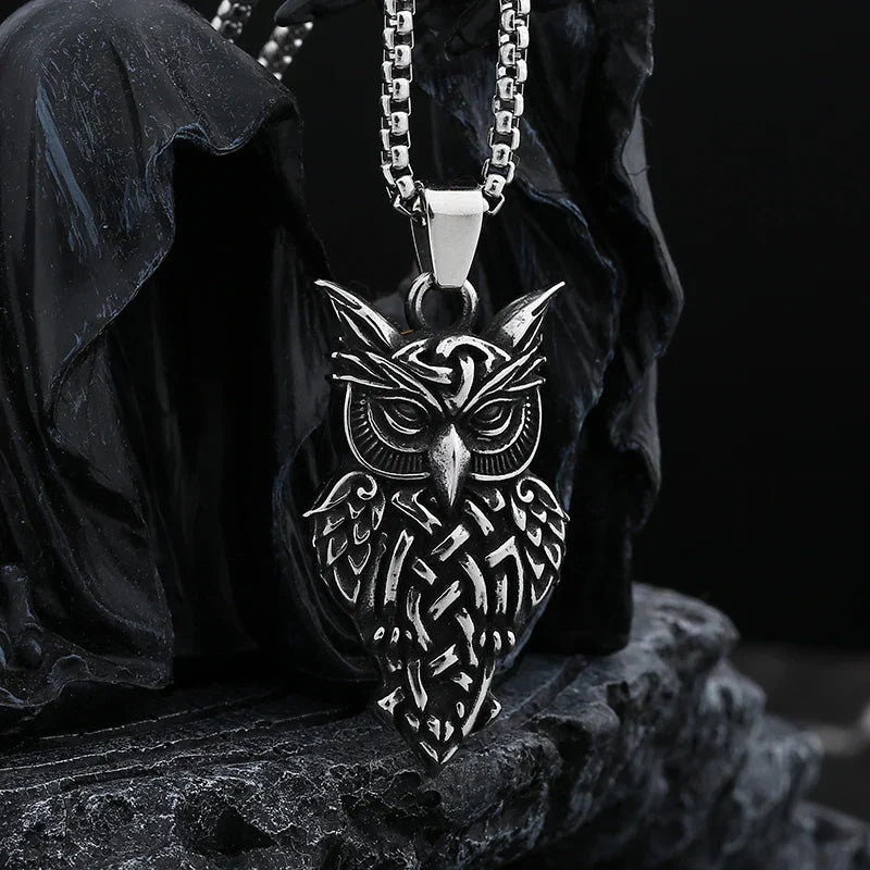 Gothic Statement Necklace – Owl with Majestic Pendant Punk Dark detail image - detail view 3