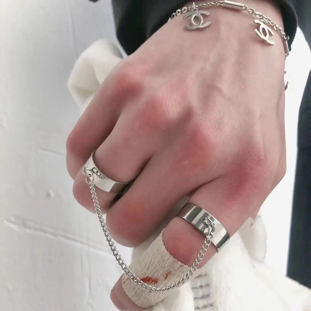 Gothic Statement Ring – Double Band Chain Link Punk Hip Hop Adjustable detail image - detail view 3