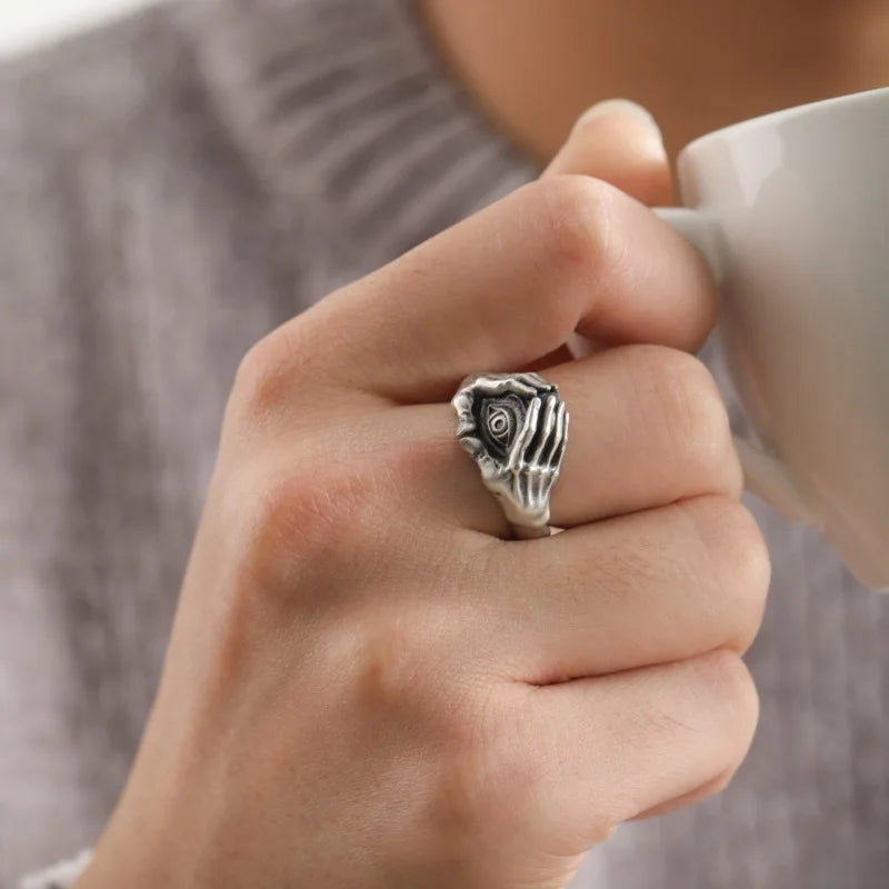 Gothic Statement Ring – Eye with Omnisight Guardian Peace Vintage Punk detail image - detail view 3