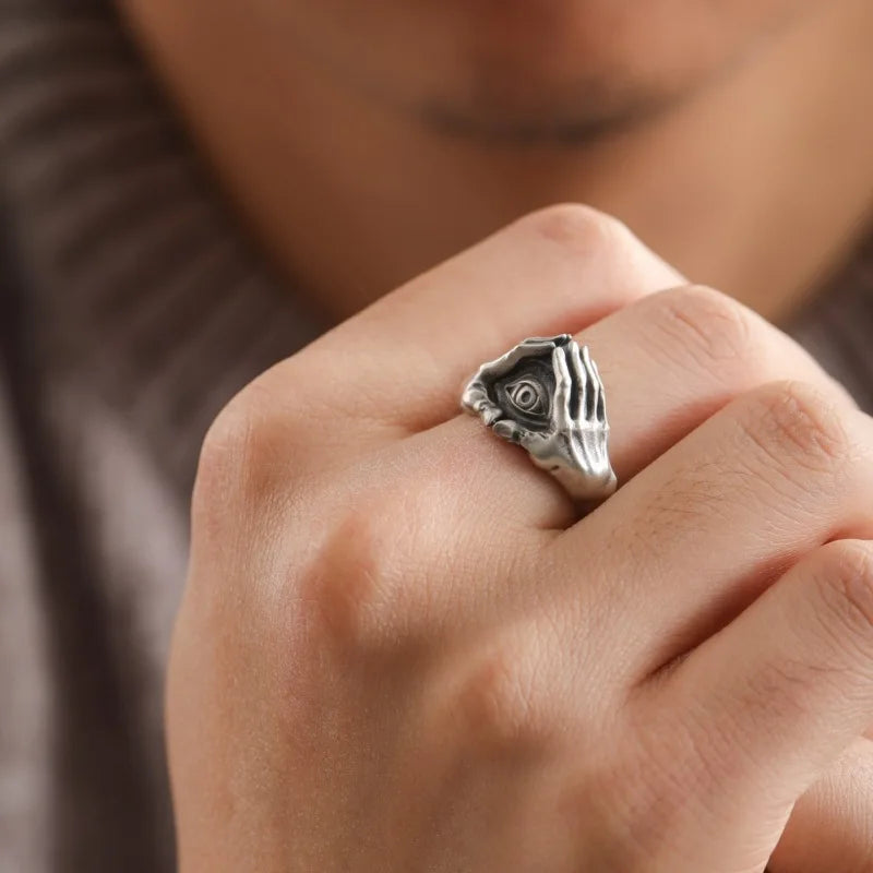 Gothic Statement Ring – Eye with Omnisight Guardian Peace Vintage Punk detail image - detail view 4