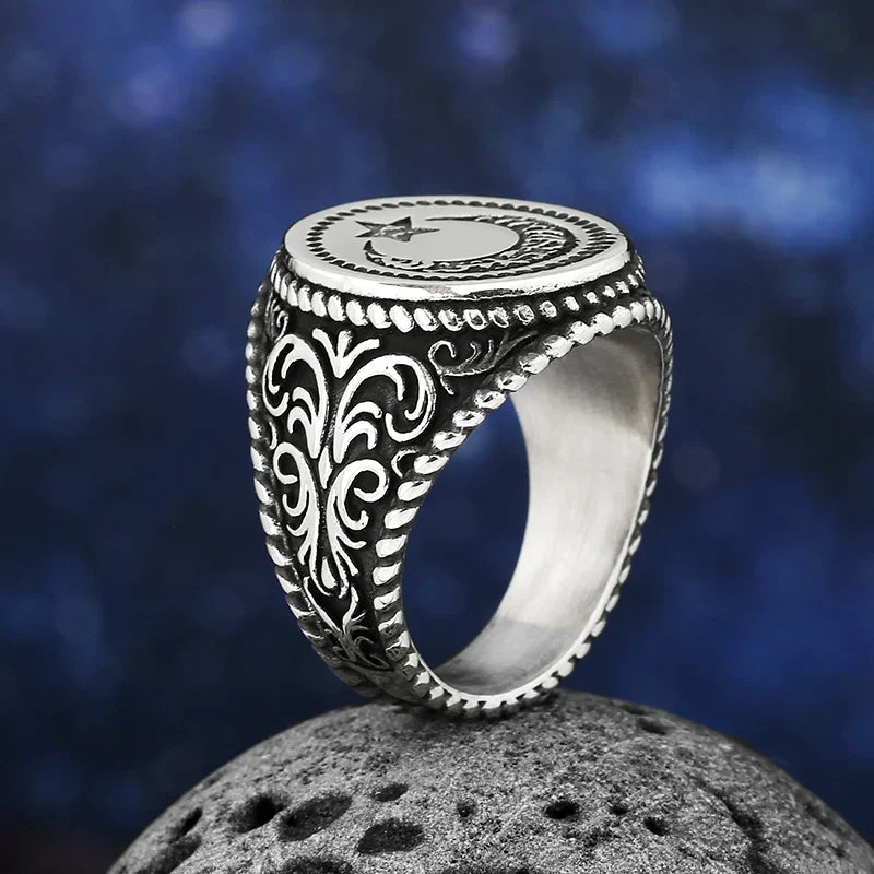 Gothic Statement Ring – Moon with Nightfall Eclipse Star Punk Celestial detail image