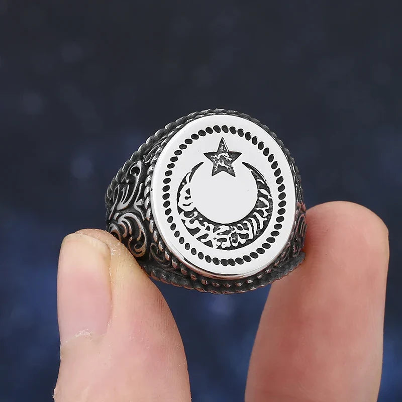 Gothic Statement Ring – Moon with Nightfall Eclipse Star Punk Celestial detail image - detail view 4