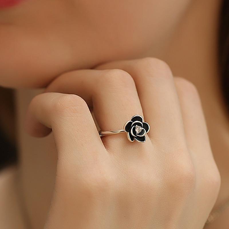 Gothic Statement Ring – Punk with Black Dahlia Flower Zirconia Dark Floral detail image - detail view 4