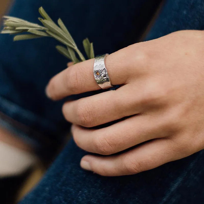 Gothic Statement Ring – Punk with Sunset Valley Nature Vintage detail image - detail view 4