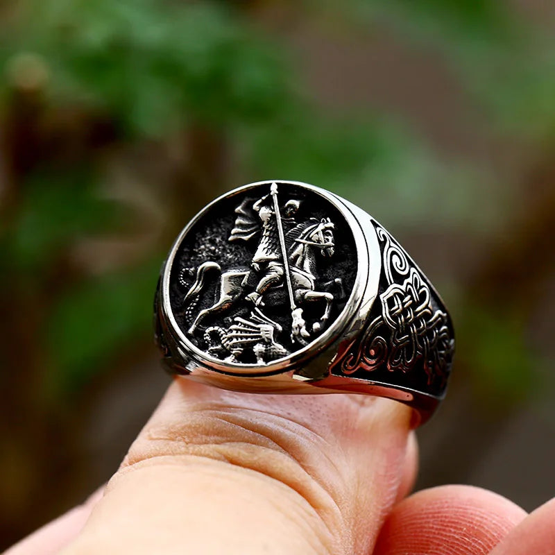 Gothic Statement Ring – Saint George with Valor Knight Vintage Punk detail image - detail view 3