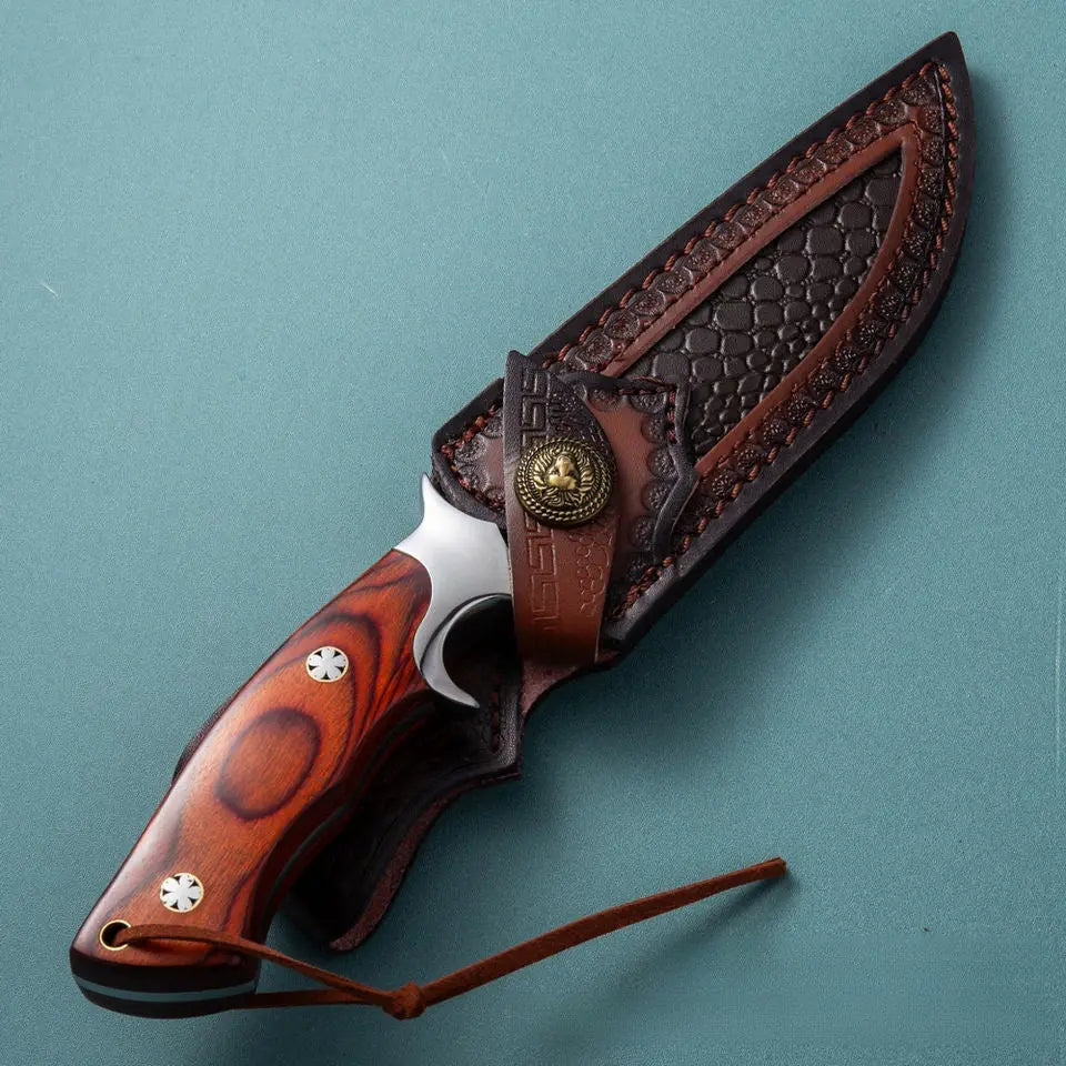 Leather Fixed Blade Knife – TimberEdge M390 with Ebony Handle with Hand-Carved Sheath EDC detail image - detail view 5