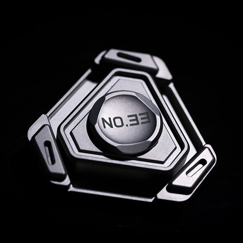 Magnetic Fidget Spinner – Gyro Heart Interactive Metal with R188 Bearings detail image - detail view 7