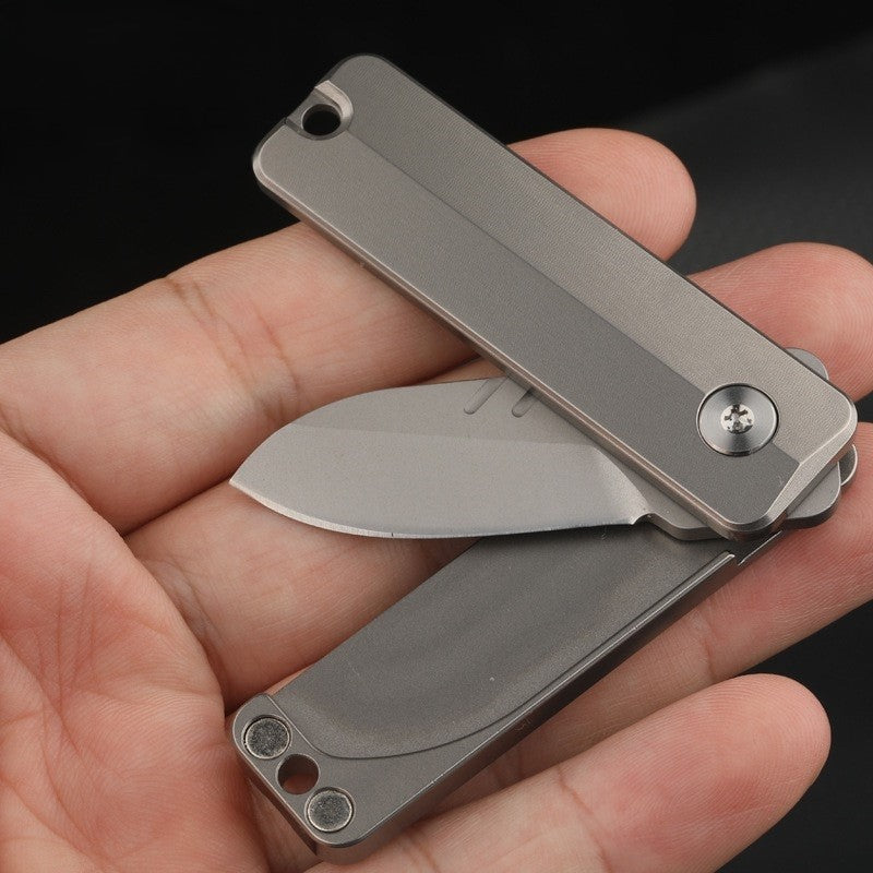 Magnetic Fidget Toy – TiSpin Blade Titanium Utility Knife with D2 Steel EDC Multi-Tool detail image - detail view 4