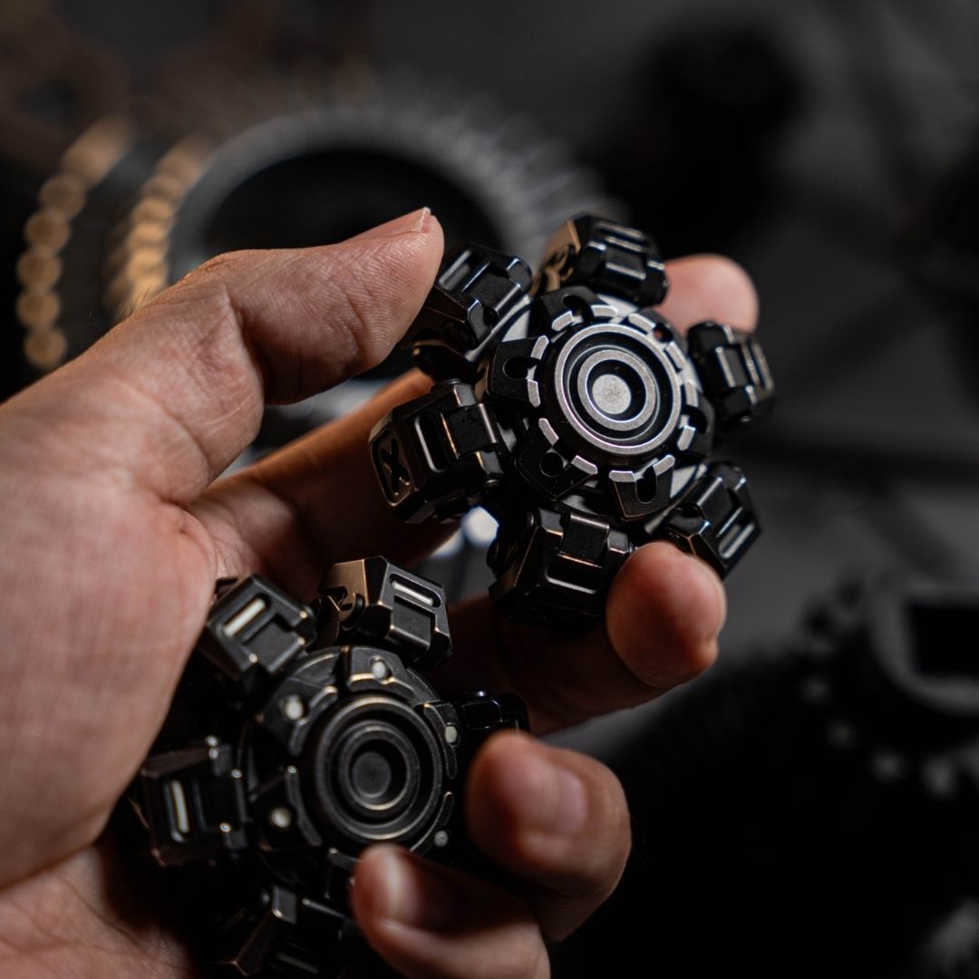 Mechanical Fidget Toy – Mecha City X Heavy-Mech with Dual Armor Deploy EDC detail image - detail view 5