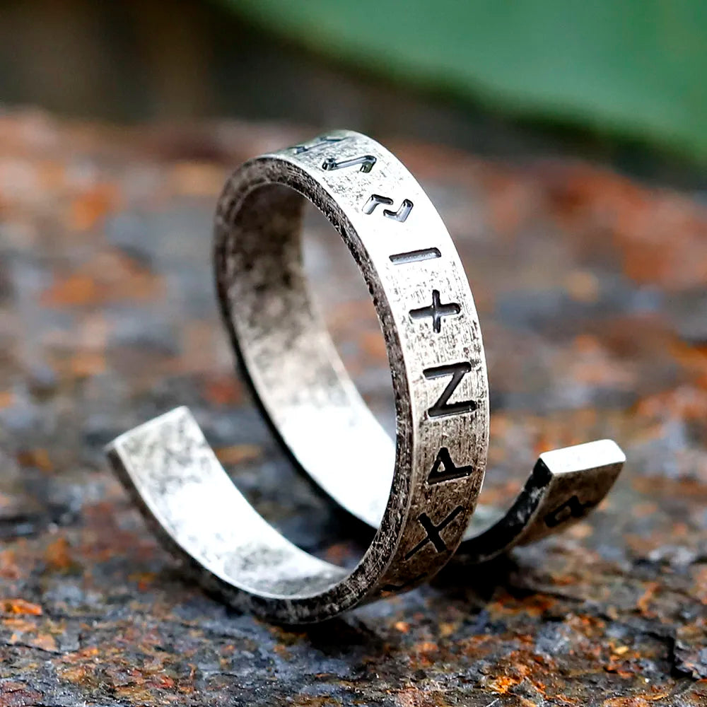 Metal Fidget Spinner – Statement Ring with Gothic Viking Rune Rotating Punk Retro detail image - detail view 8