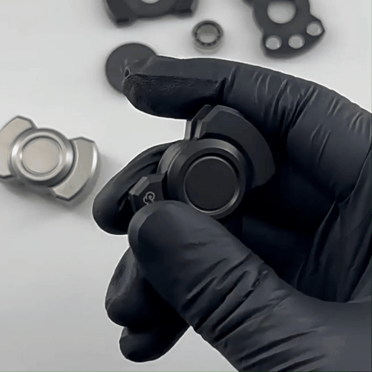 Metal Fidget Spinner – TripleFlow 3-in-1 with Multi-Function EDC Focus Tool detail image - detail view 6