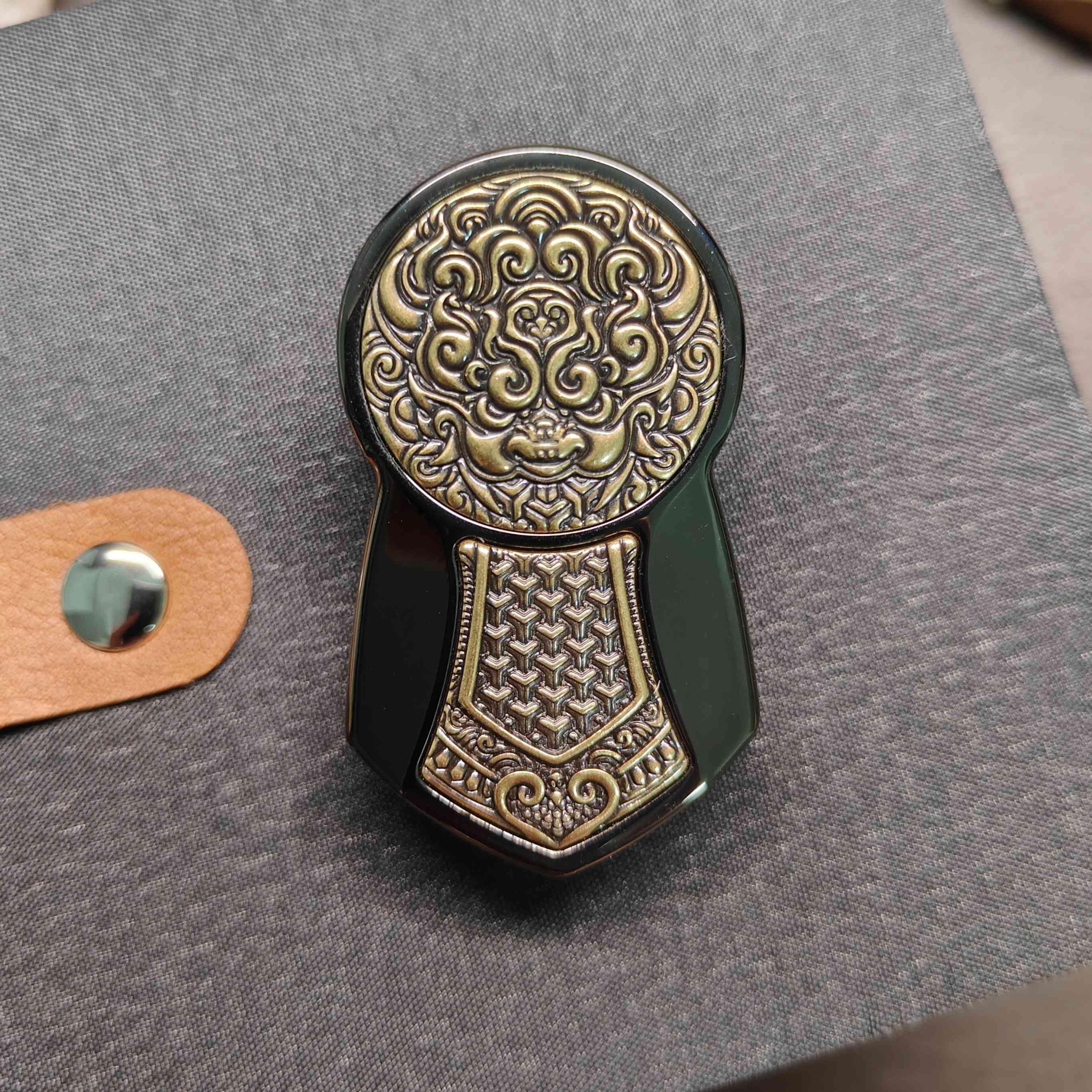 Metal Fidget Toy – Tang Xuan Jia with Ancient Chinese General Command Token Design product image