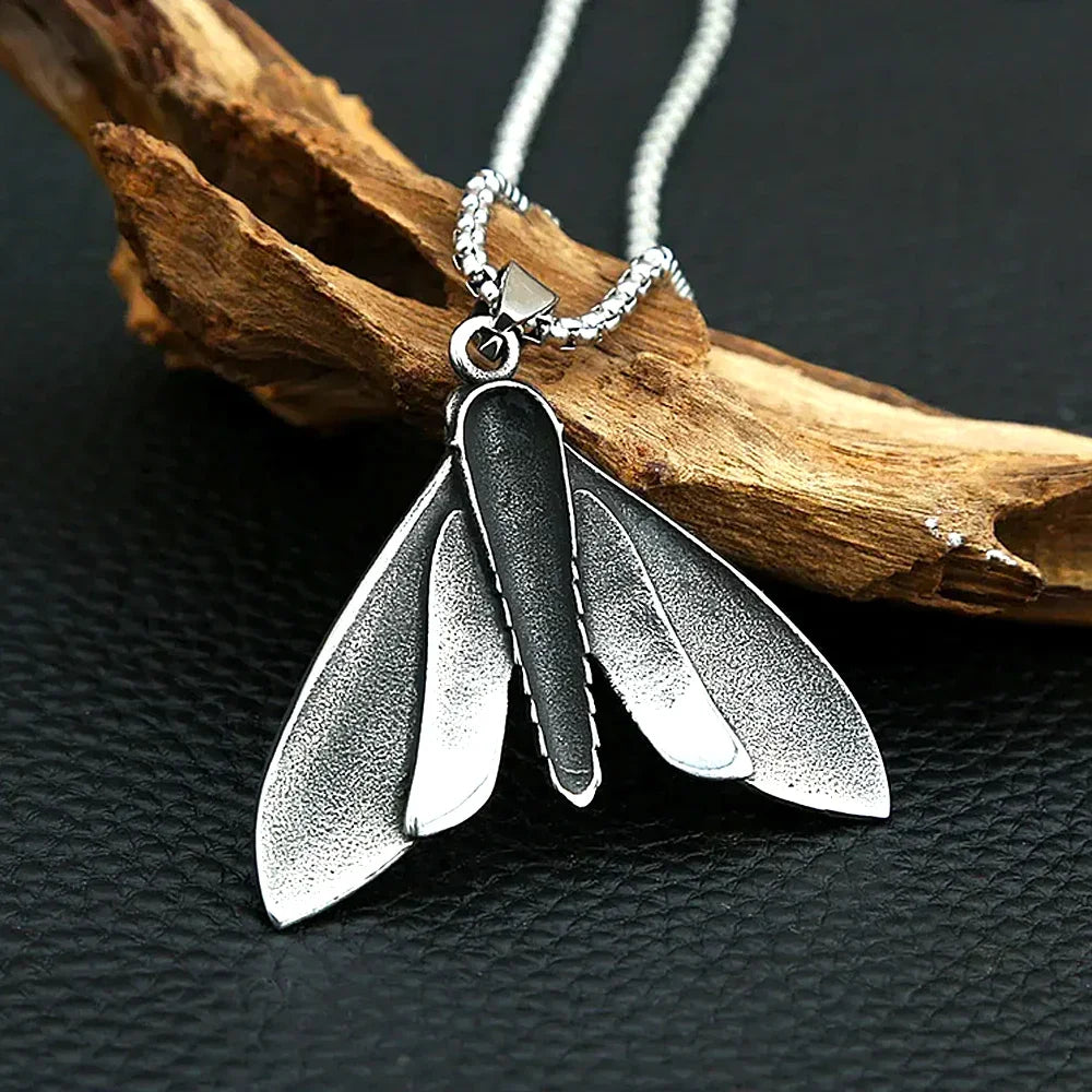 Skull Moth Necklace – Death Gothic Punk Pendant for Alternative Styling, Collecting detail image - detail view 4