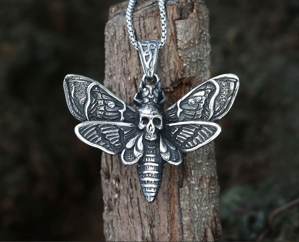 Skull Moth Necklace – Gothic with Dead Head Pendant Dark Statement Jewelry detail image - detail view 5