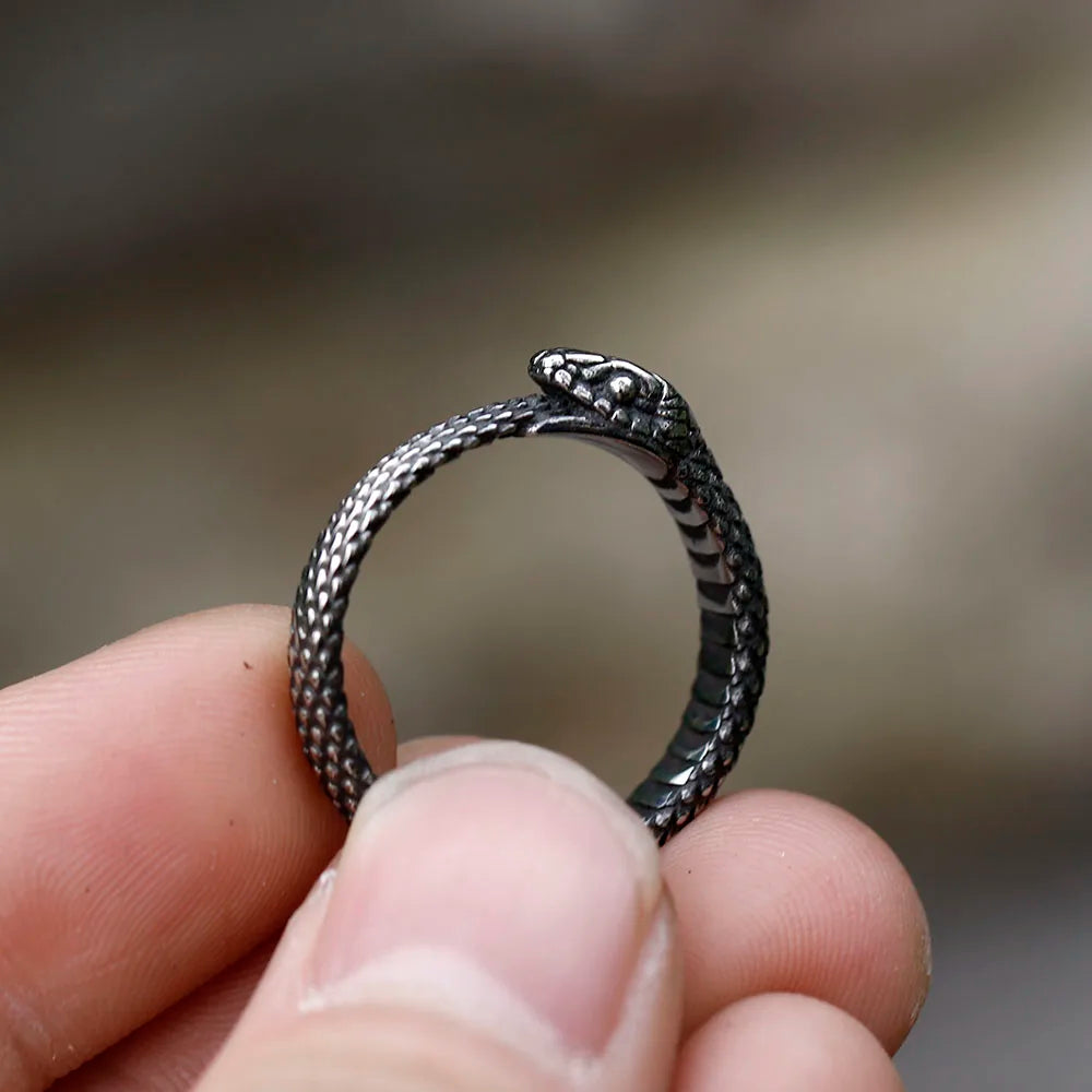 Snake Ring – Ouroboros Serpent Eternity Gothic Viking Punk Statement detail image - detail view 5