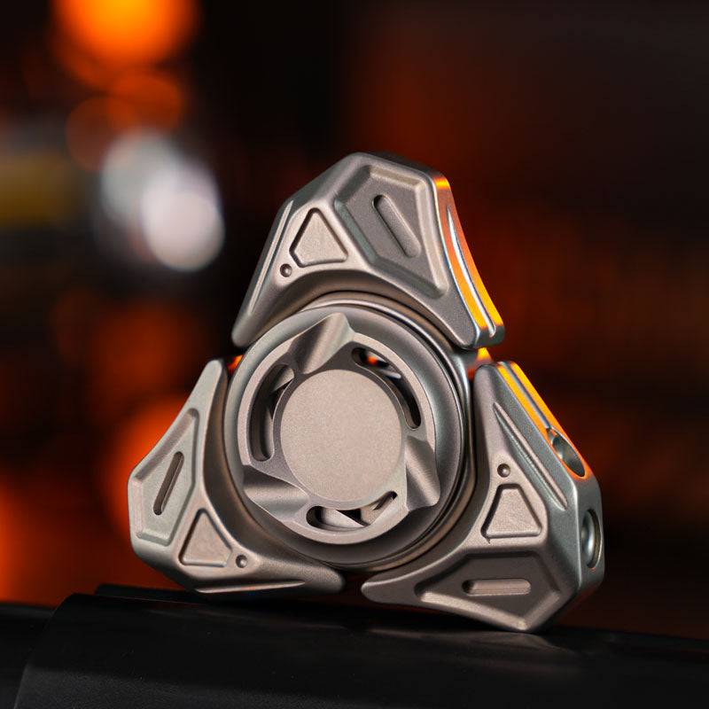 Stainless Steel Fidget Spinner – Metal Armor-Breaking Transformation detail image