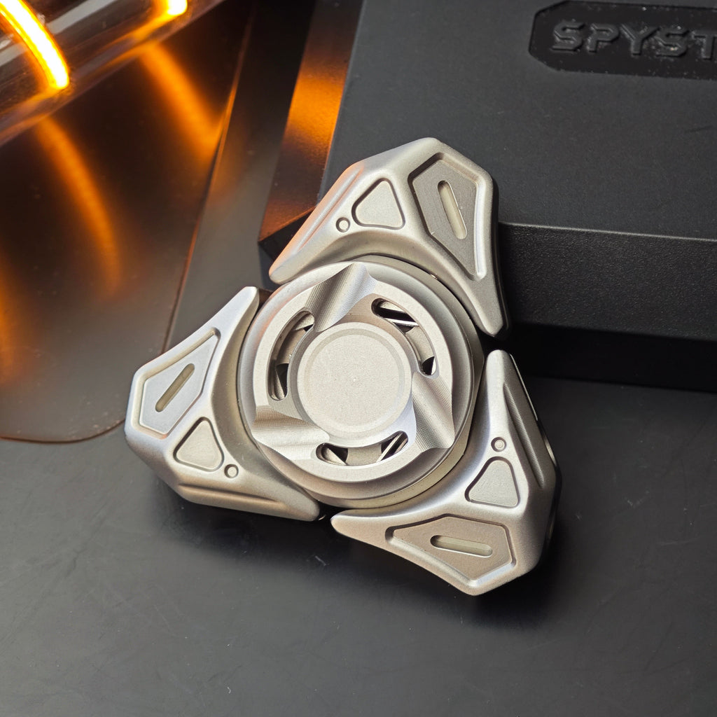 Stainless Steel Fidget Spinner – Metal Armor-Breaking Transformation detail image - detail view 3