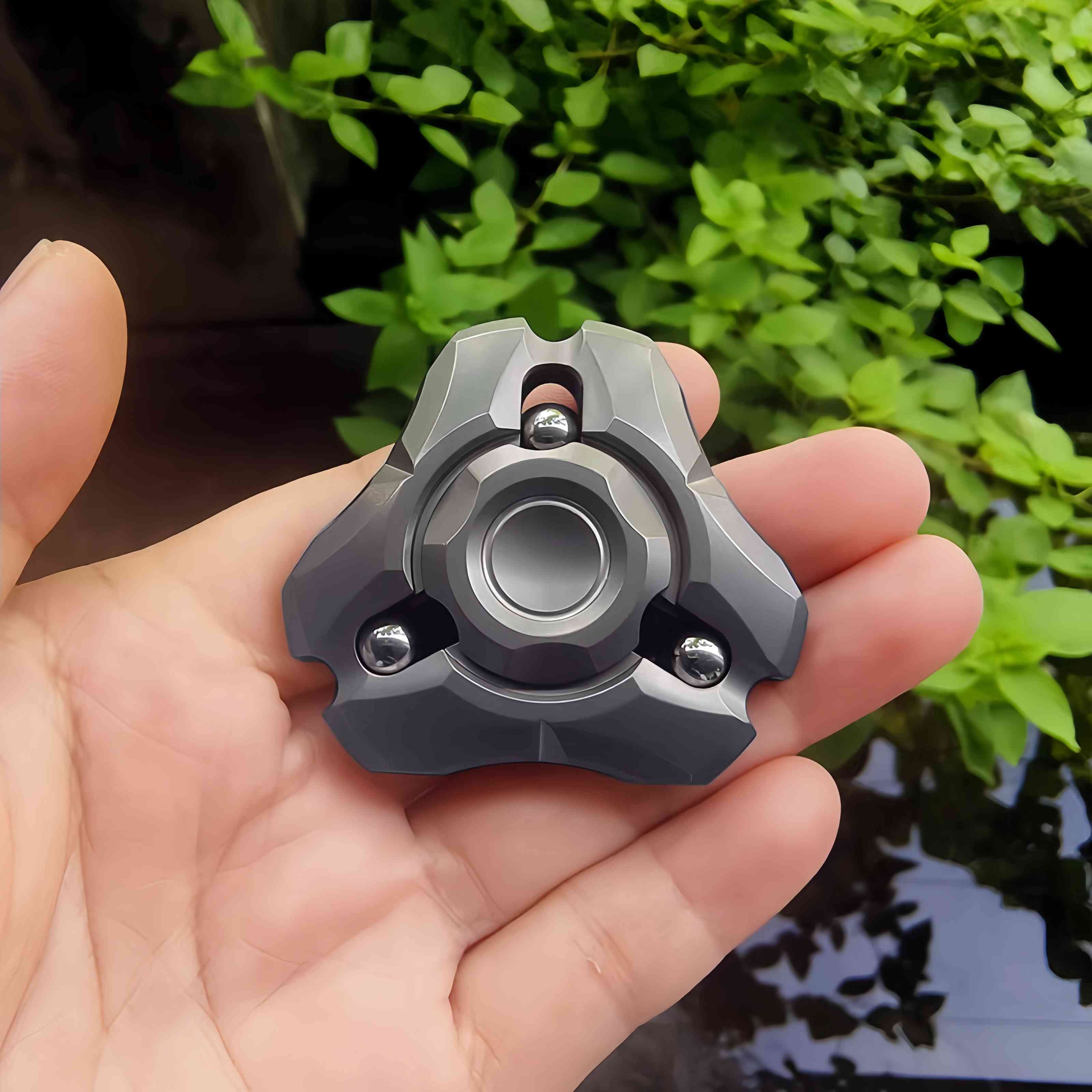 Stainless Steel Fidget Spinner – Shield Toy with Embedded Ball Bearings variant image - product view 5