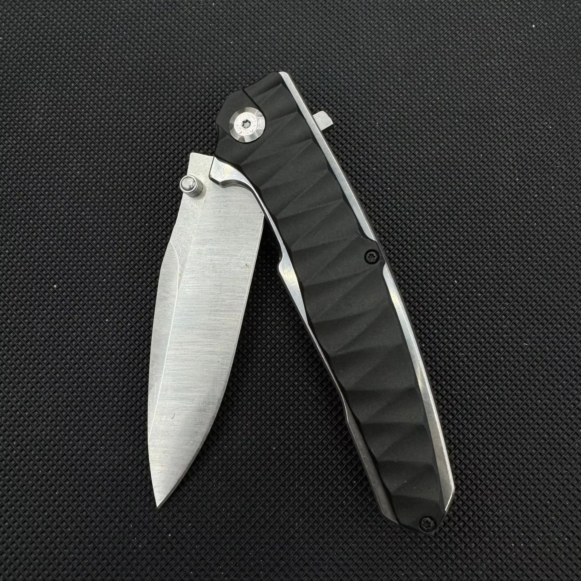 Stainless Steel Folding Knife – Ergonomic Handle Compact EDC Outdoor Camping Utility detail image - detail view 6