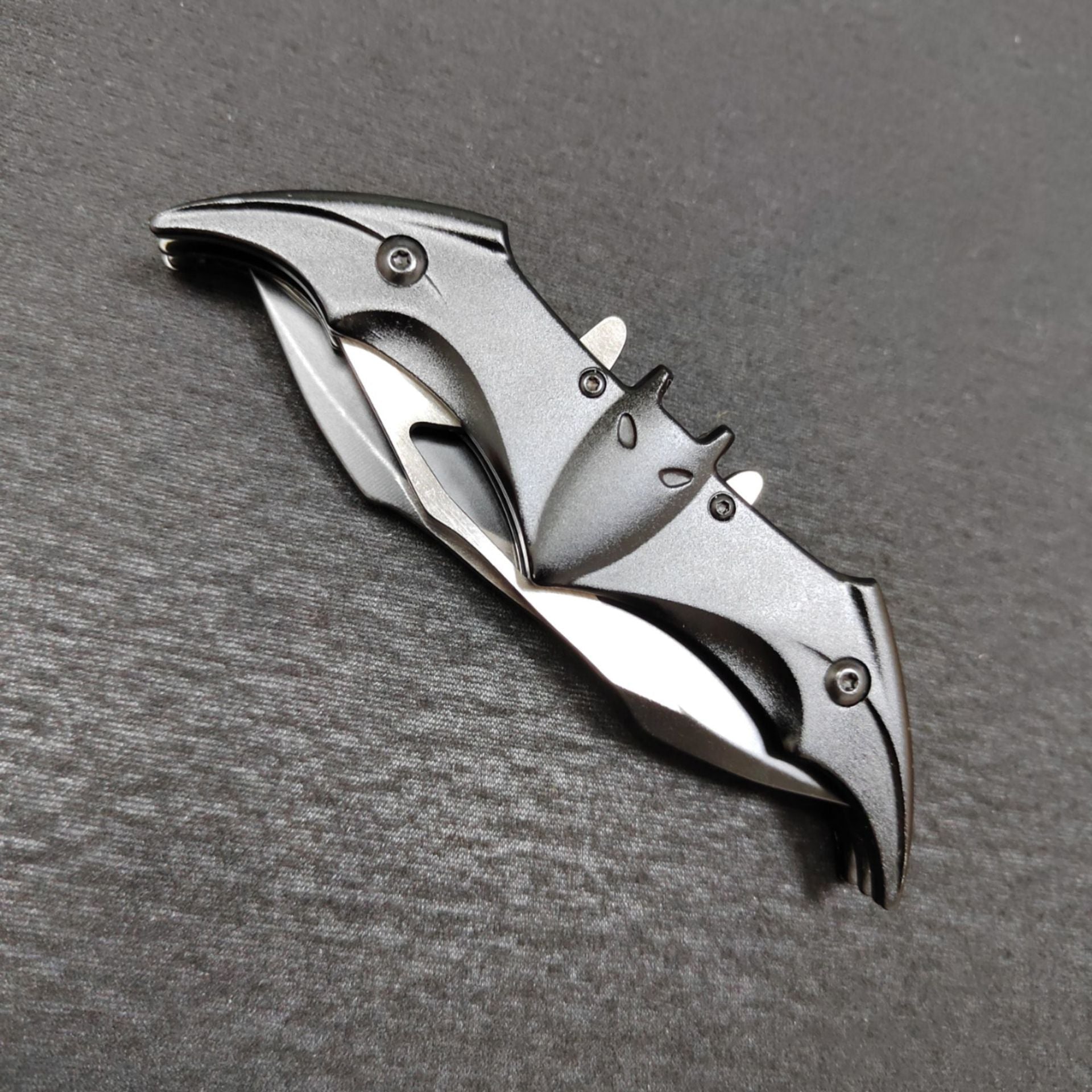 Stainless Steel Folding Knife – The Bat Double-Sided with 3Cr13 EDC variant image