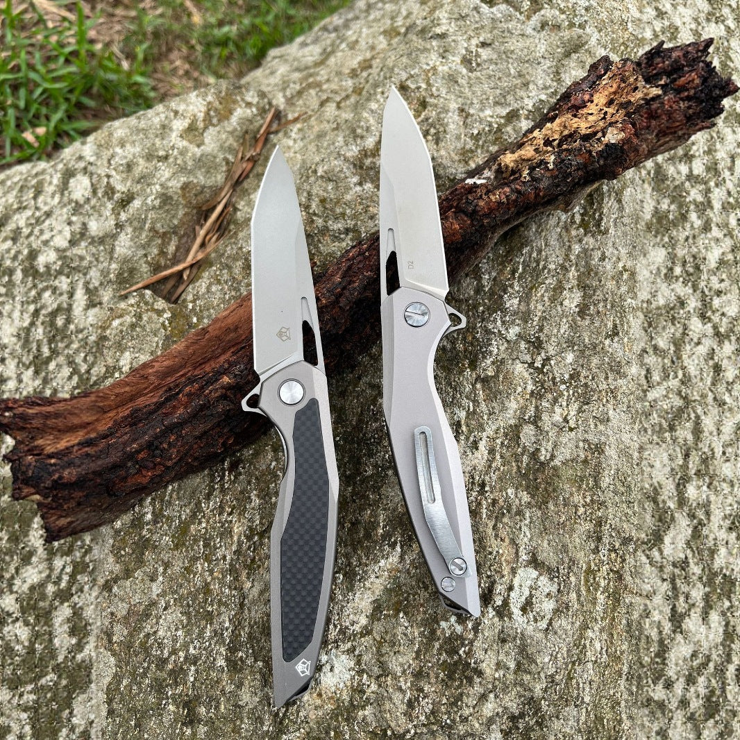Steel Folding Knife – Razor-Edge Bear Claw D2 with Carbon Fiber & Rosewood Options detail image - detail view 5