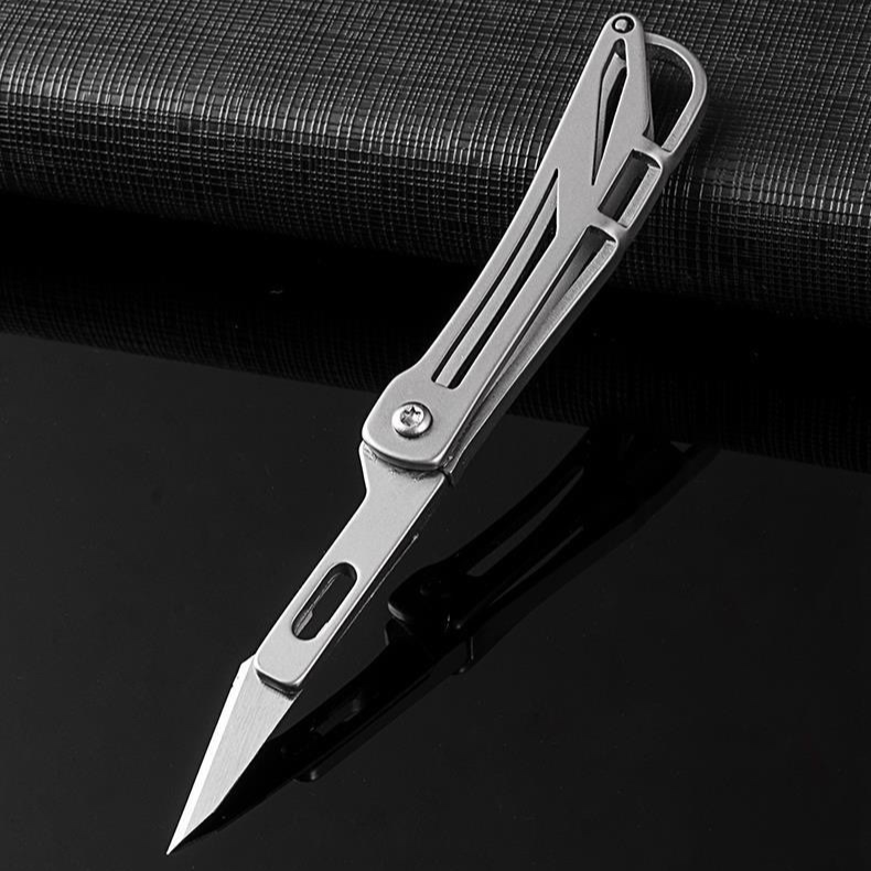 Steel Utility Knife – SharpFlex with Pocket EDC with Replaceable No. 11 Surgical Blade detail image - detail view 3