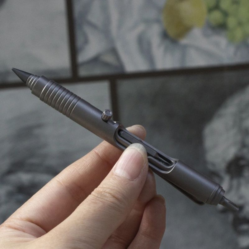 Titanium Bolt Action Tactical Pen – Bullet Ant 2.0 - Multi-Tool with EDC detail image - detail view 4
