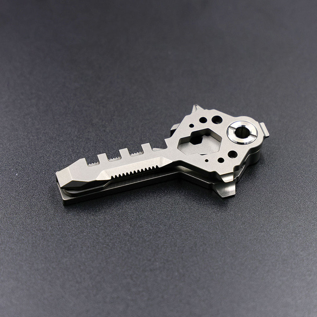 Titanium EDC Multi-Tool – Keymaster 12-in-1 with Compact Versatile Design detail image
