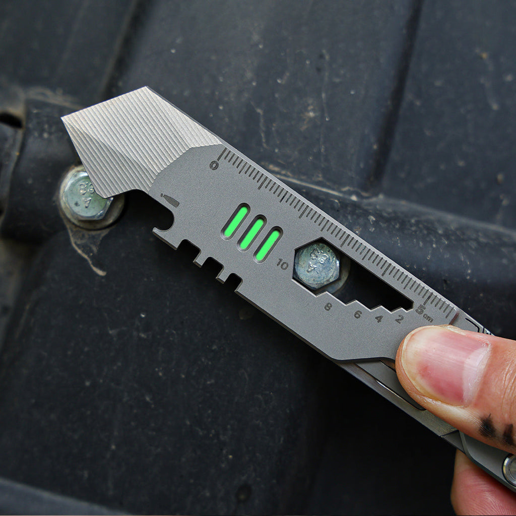 Titanium EDC Pry Bar – Multi-Tool Multi-Tool 10-in-1 Survival Tool Keychain Tool Camping detail image