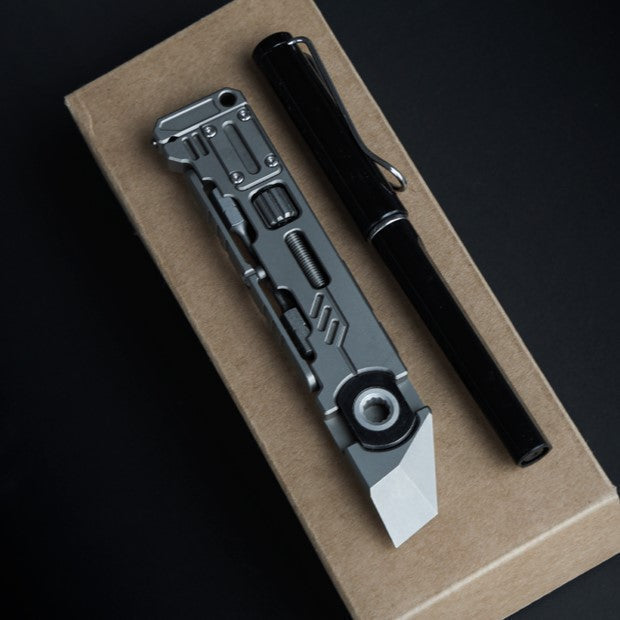 Titanium EDC Pry Bar – PryMax 2.0 All-in-1 Multi-Function with GR5 detail image - detail view 7